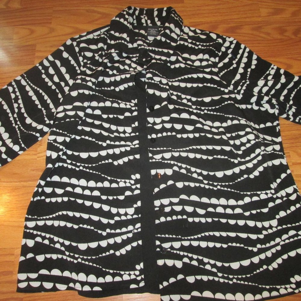 5/$30 George 3X top w/attached tank top button up